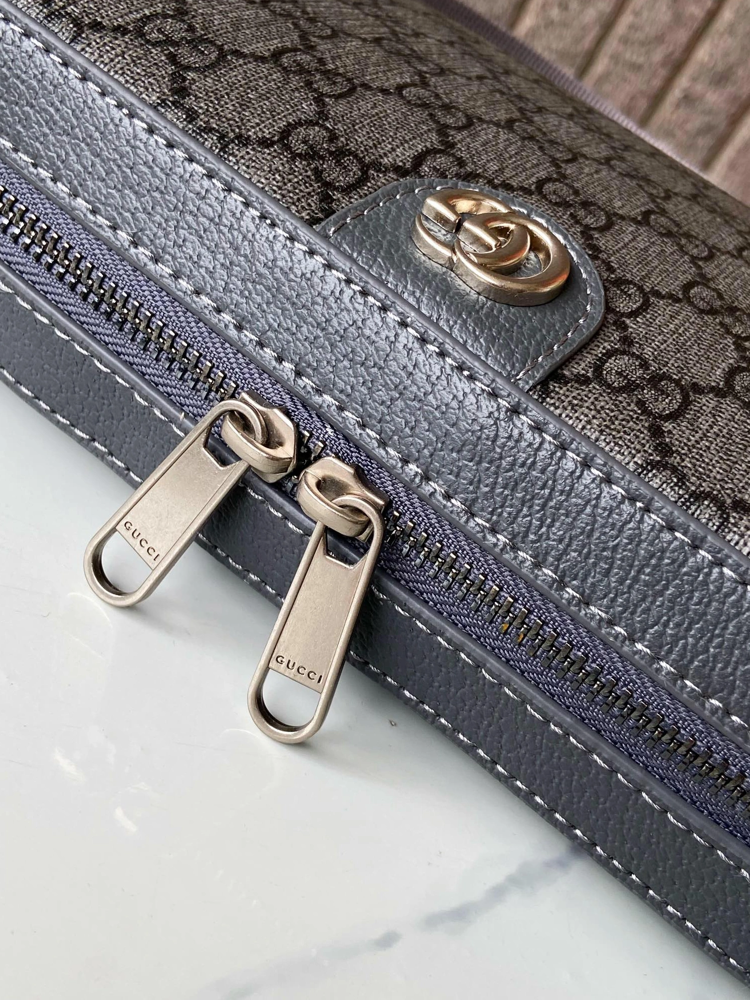 Gucci AAA Man Messenger Bags Refined 8362