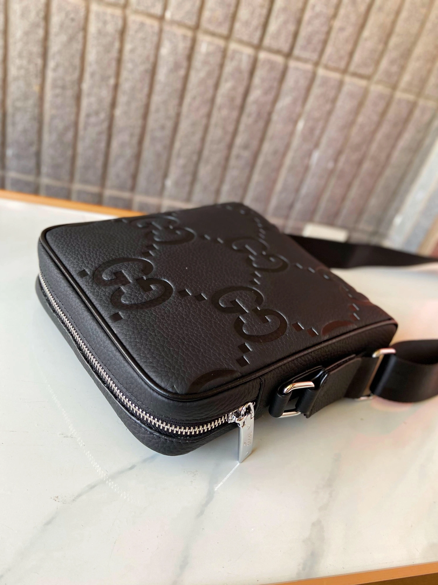 Gucci AAA Man Messenger Bags Resilient 6908