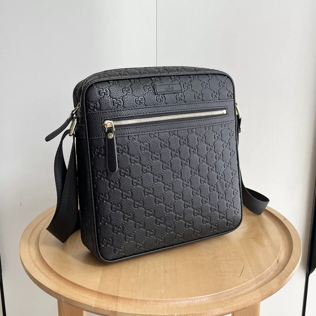 Gucci AAA Man Messenger Bags SmartChoice 2510