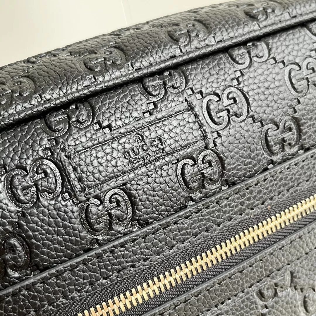 Gucci AAA Man Messenger Bags SmartChoice 2510