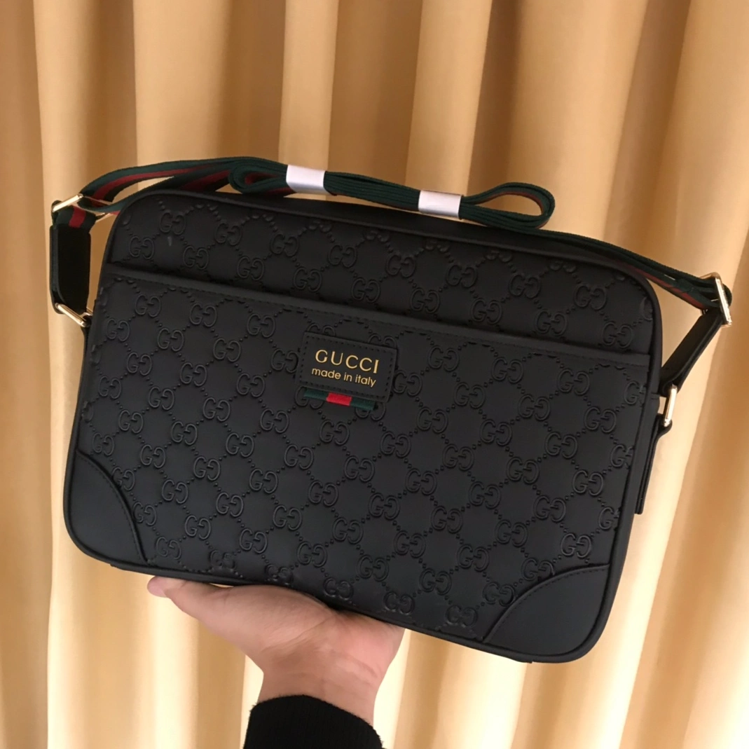 Gucci AAA Man Messenger Bags SmartChoice 3102