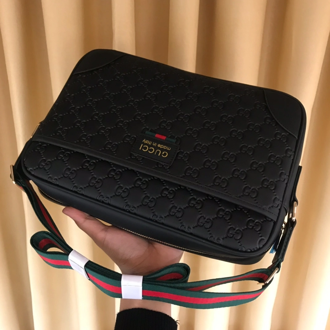 Gucci AAA Man Messenger Bags SmartChoice 3102