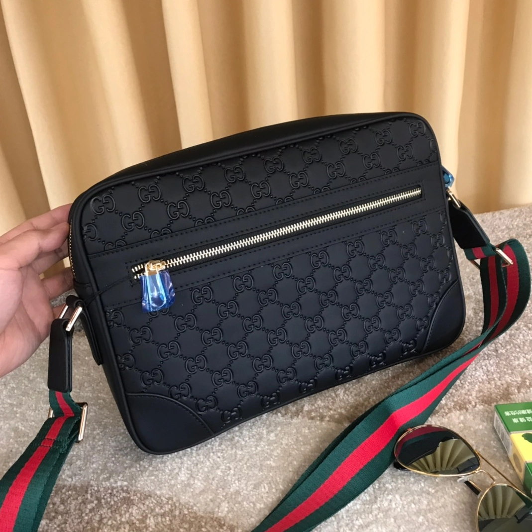 Gucci AAA Man Messenger Bags SmartChoice 3102