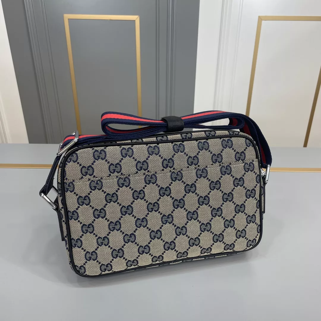 Gucci AAA Man Messenger Bags SmartChoice 8585