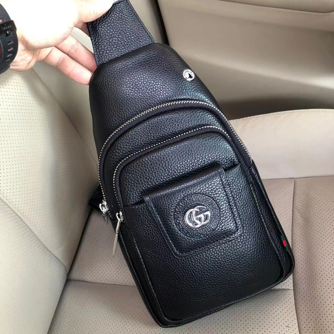 Gucci AAA Man Messenger Bags Soft 1165