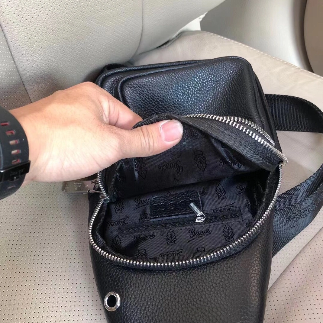 Gucci AAA Man Messenger Bags Soft 1165