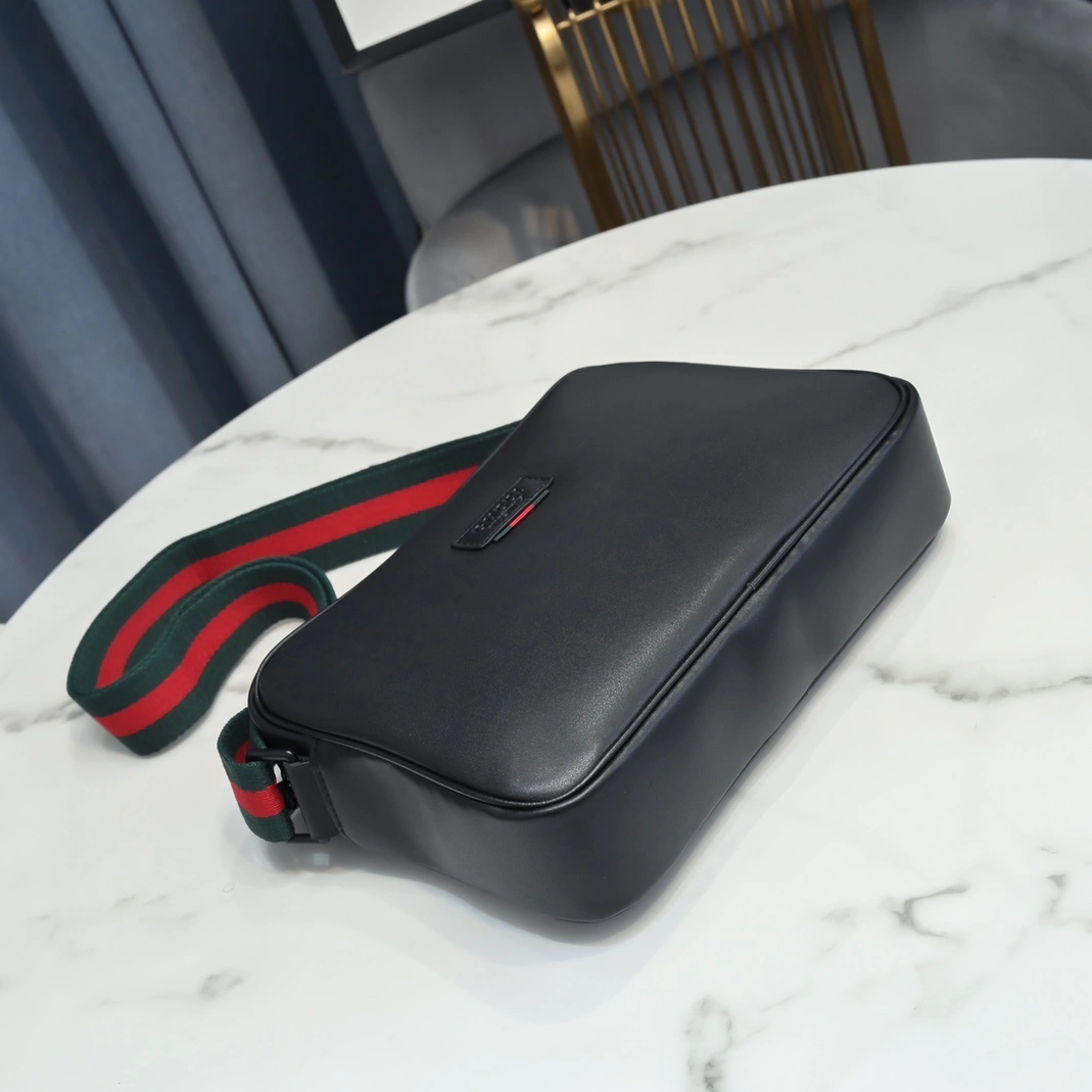 Gucci AAA Man Messenger Bags StreetReady 6133