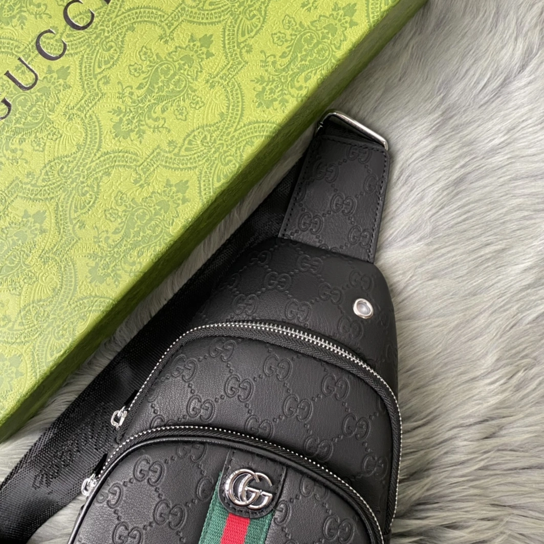 Gucci AAA Man Messenger Bags Stylish 4809