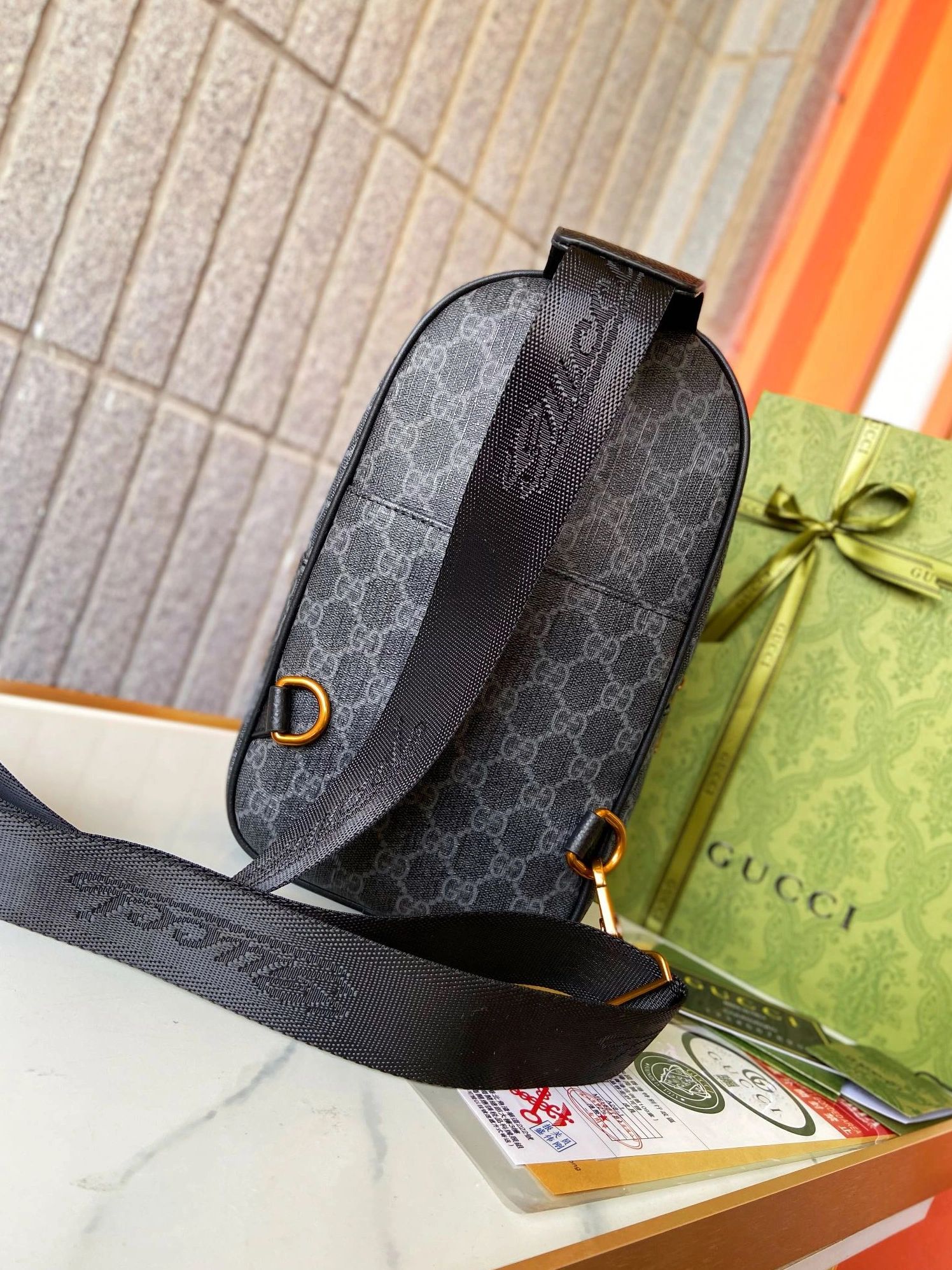 Gucci AAA Man Messenger Bags Stylish 9851