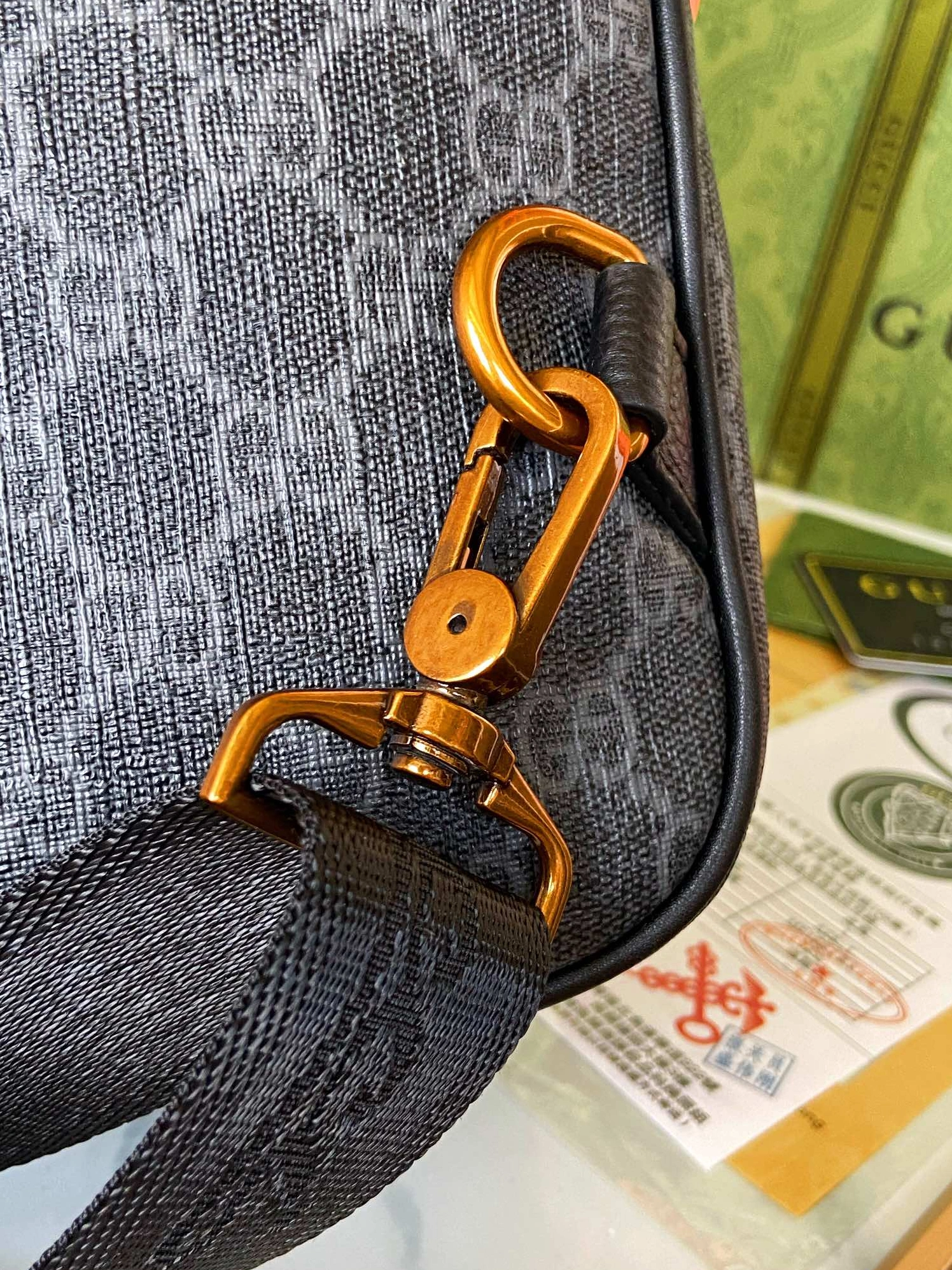 Gucci AAA Man Messenger Bags Stylish 9851