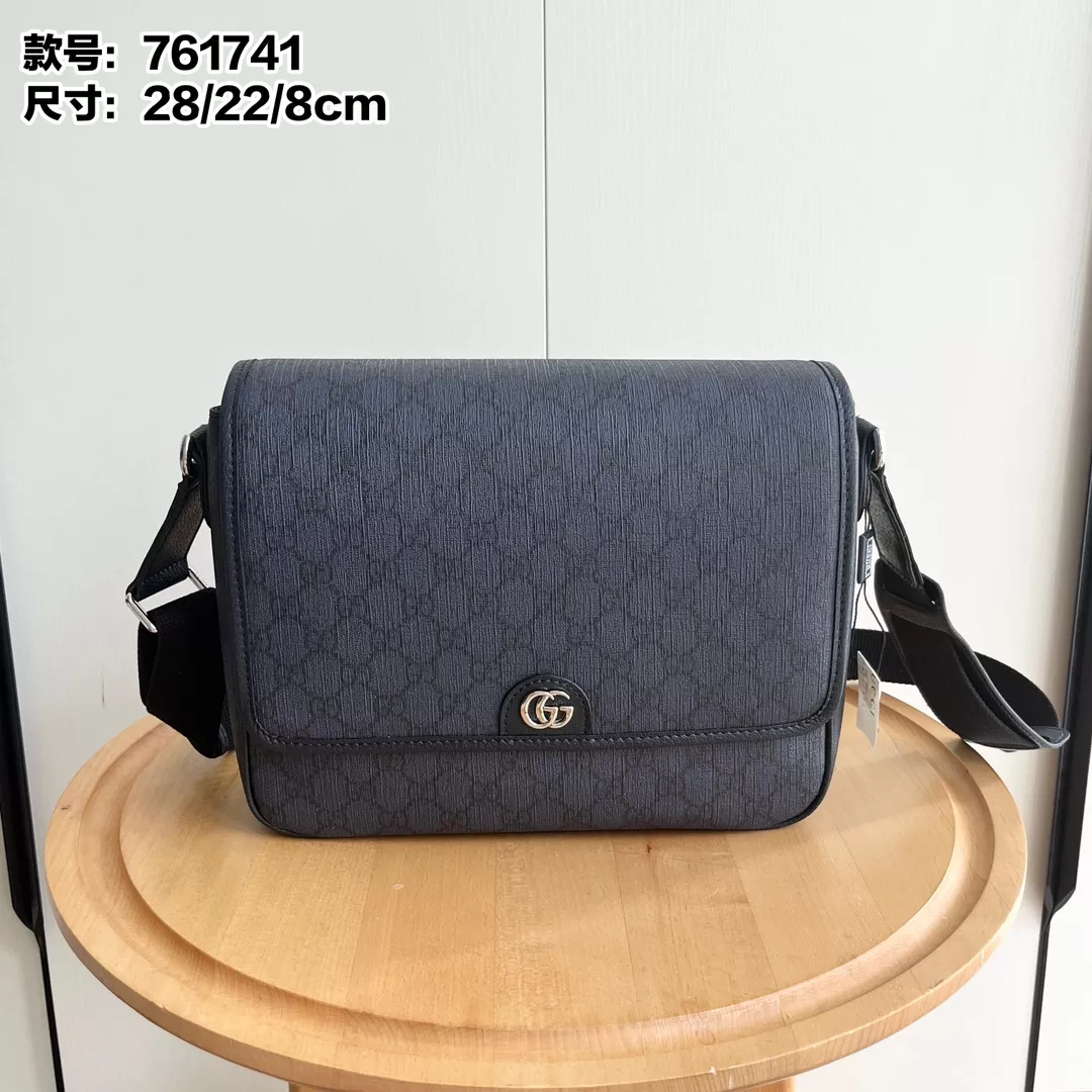 Gucci AAA Man Messenger Bags Timeless 564