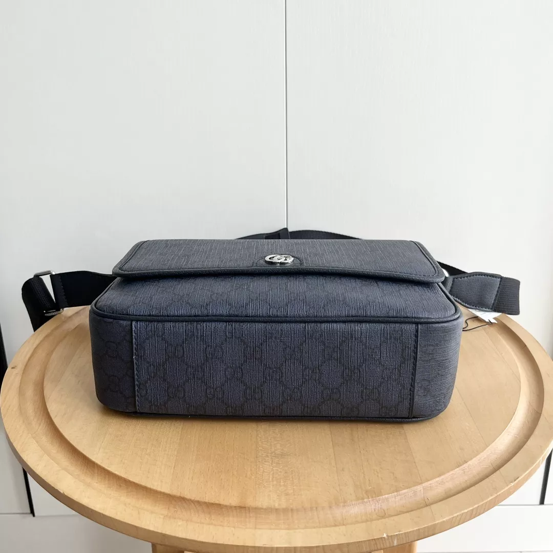 Gucci AAA Man Messenger Bags Timeless 564