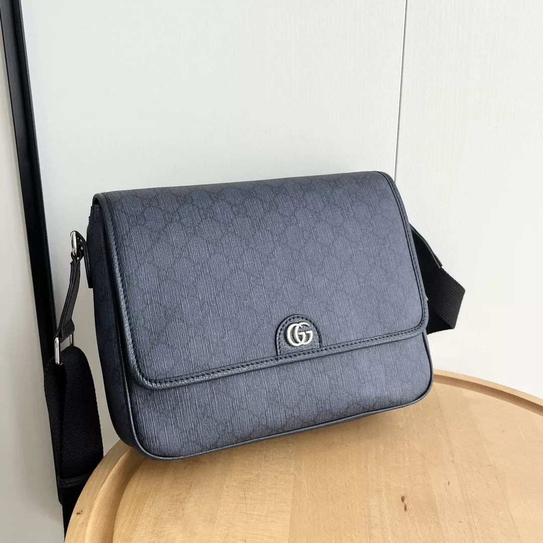 Gucci AAA Man Messenger Bags Timeless 564