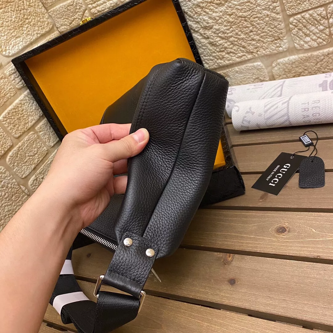 Gucci AAA Man Messenger Bags Trendy 7316
