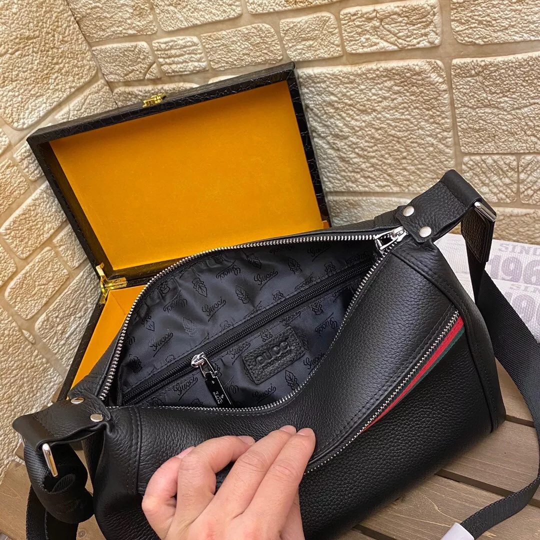 Gucci AAA Man Messenger Bags Trendy 7316