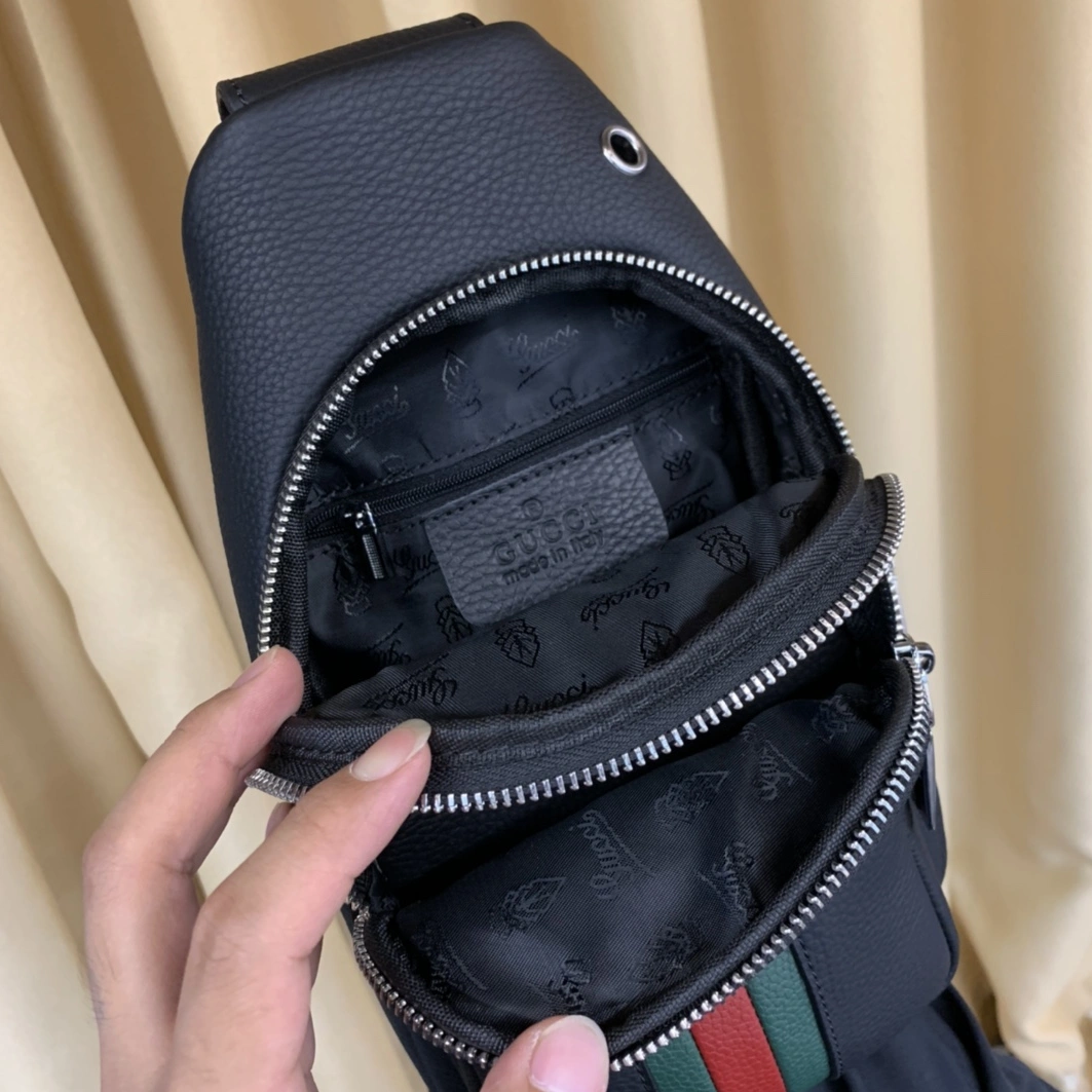 Gucci AAA Man Messenger Bags Trendy 9990