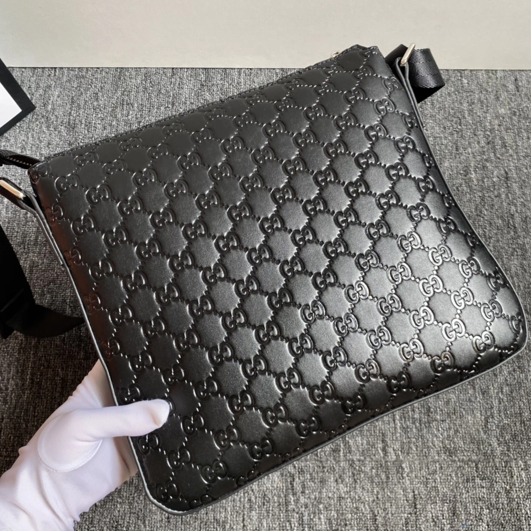 Gucci AAA Man Messenger Bags UrbanStyle 3493