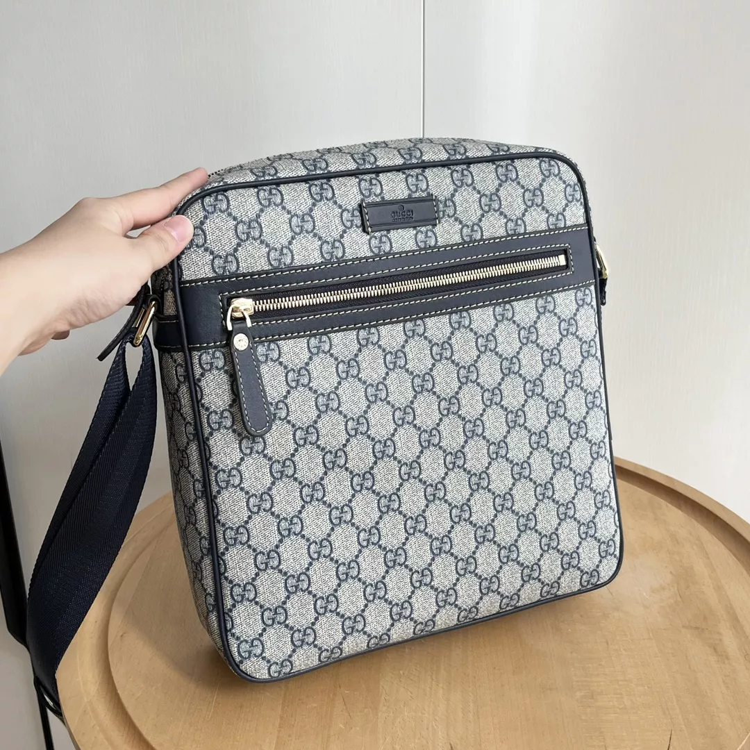 Gucci AAA Man Messenger Bags Versatile 2645
