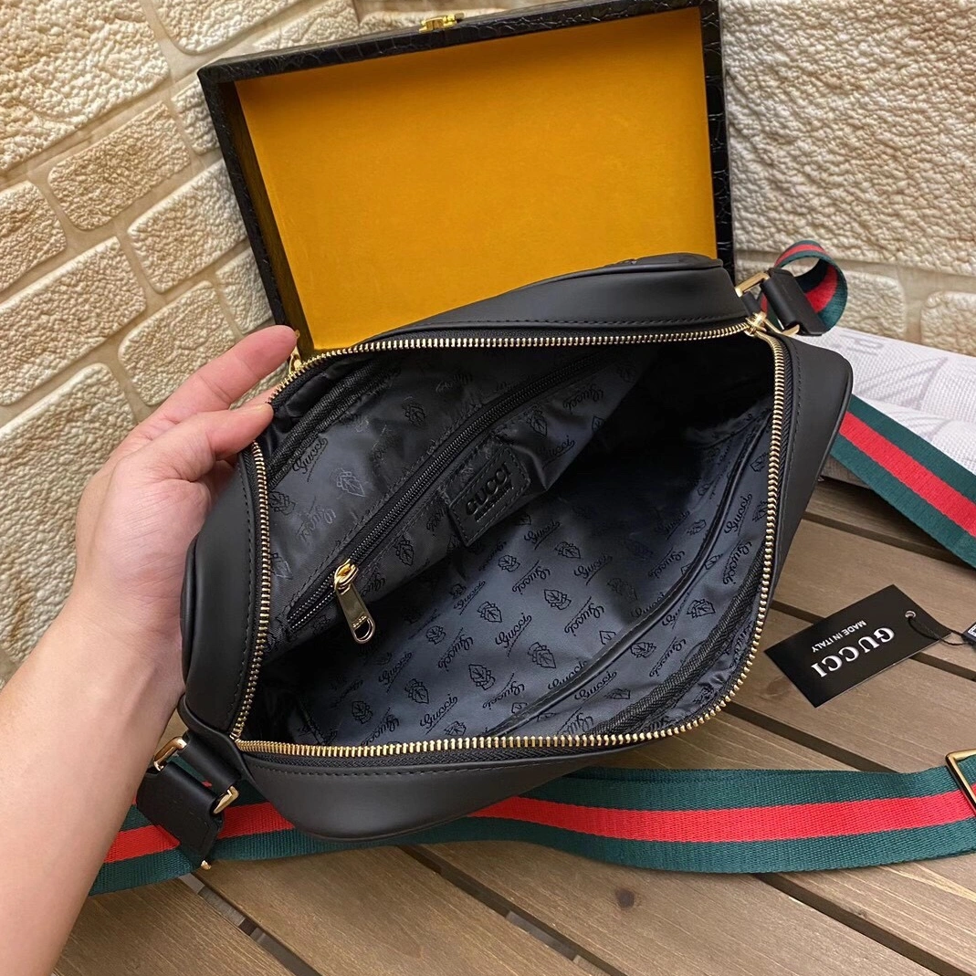 Gucci AAA Man Messenger Bags Vibrant 264