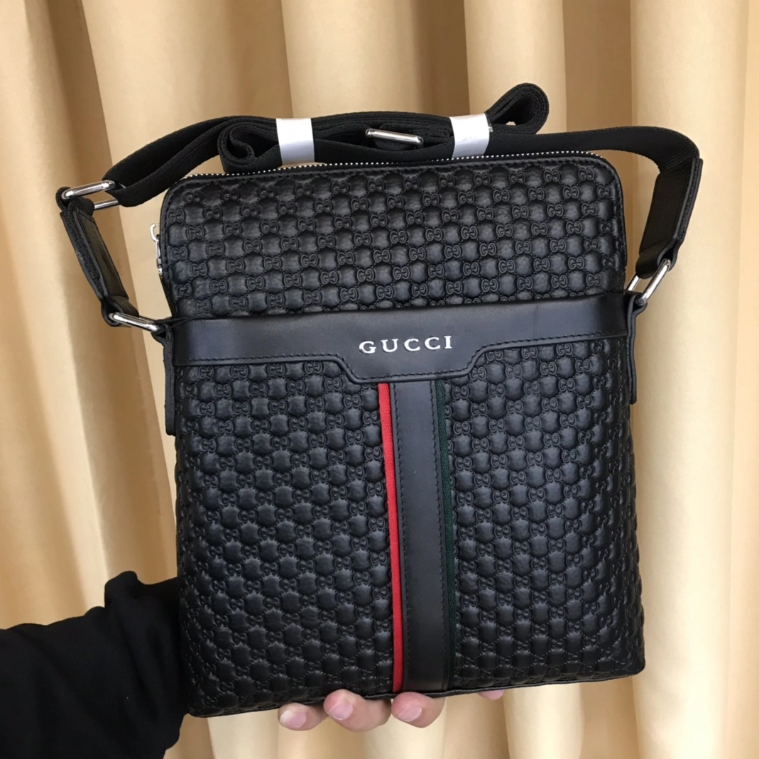 Gucci AAA Man Messenger Bags WellDesigned 6748