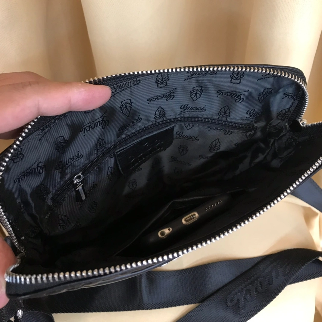 Gucci AAA Man Messenger Bags WellDesigned 6748