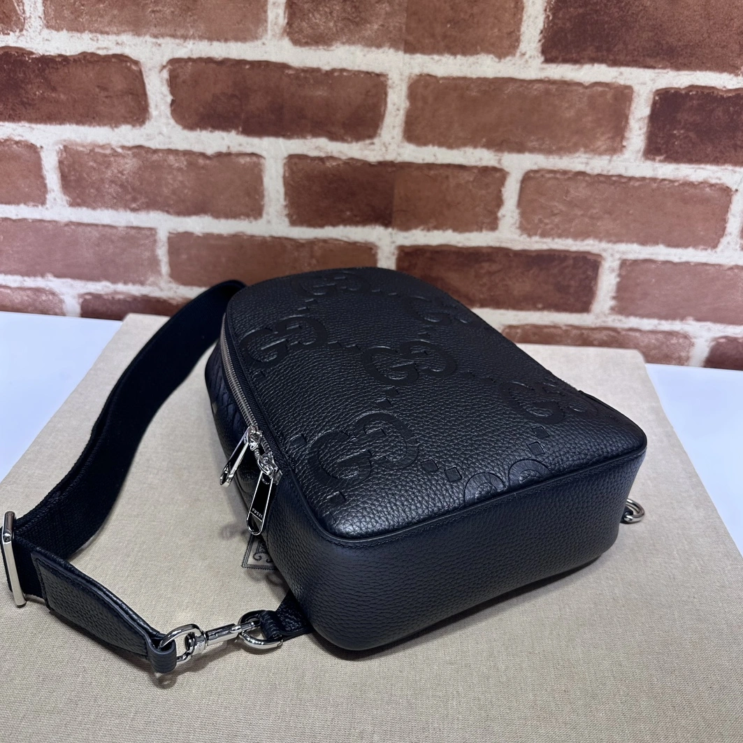 Gucci AAA Man Messenger Bags WellDesigned 8442