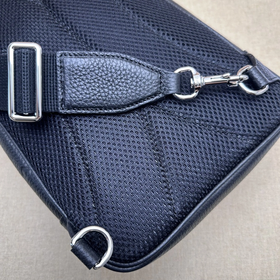 Gucci AAA Man Messenger Bags WellDesigned 8442