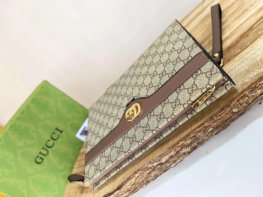 Gucci AAA Man Wallets Comfortable 2103