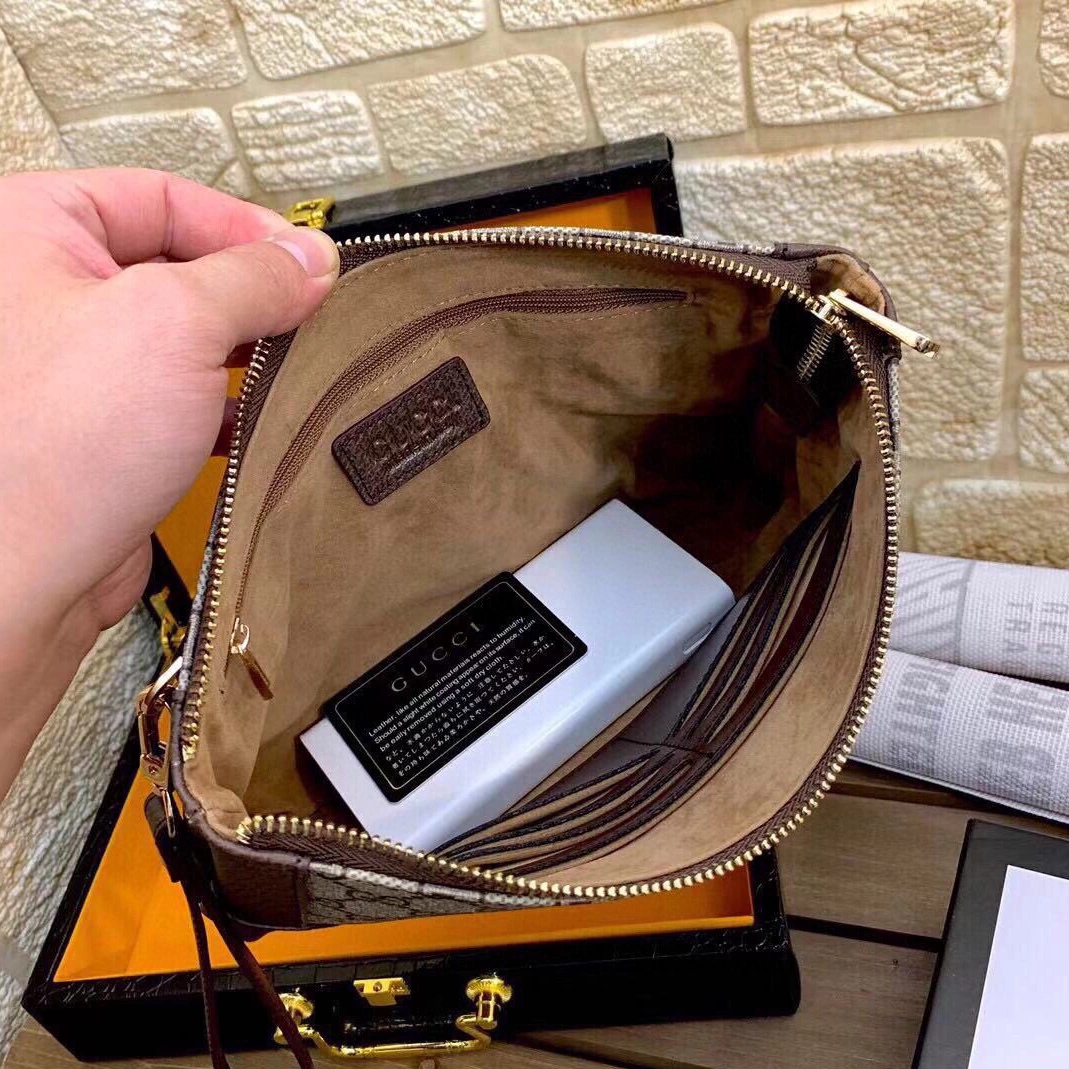 Gucci AAA Man Wallets Cozy 6031