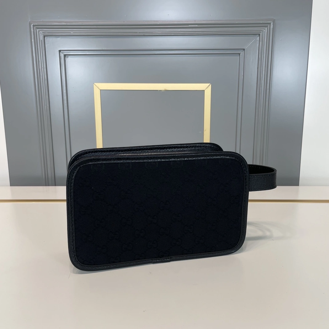 Gucci AAA Man Wallets EasyMatch 5121