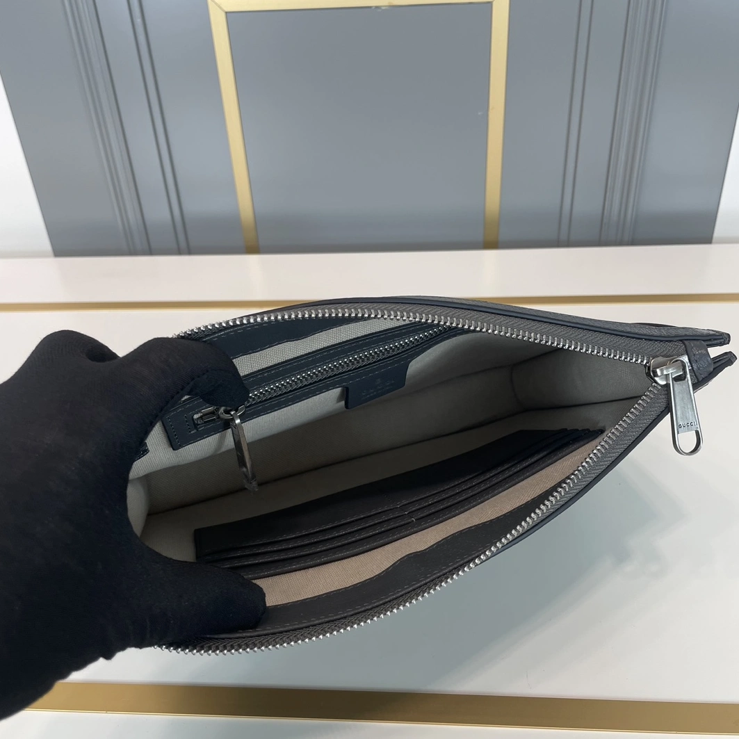Gucci AAA Man Wallets Elegant 5155