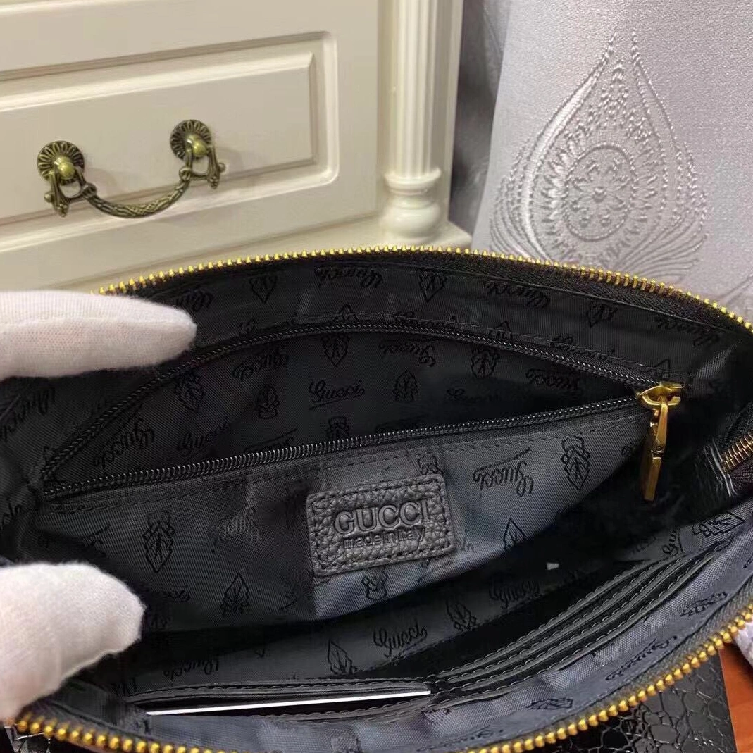 Gucci AAA Man Wallets Elegant 6490
