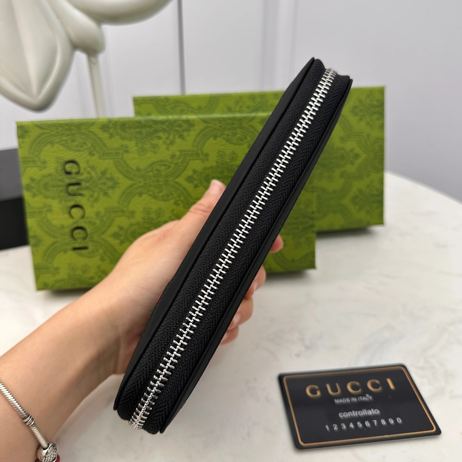 Gucci AAA Man Wallets EyeCatching 2156