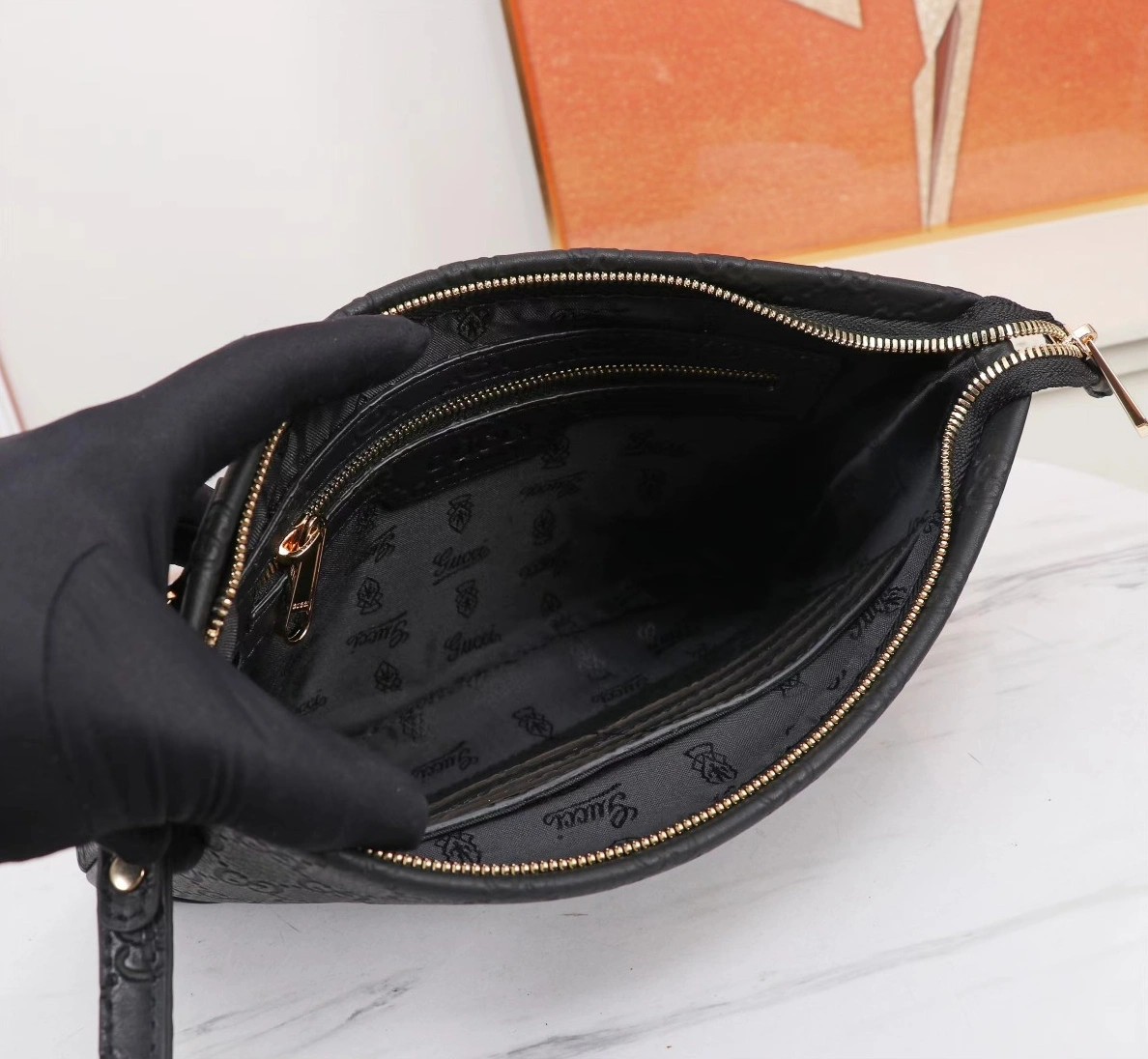 Gucci AAA Man Wallets Flexible 3897