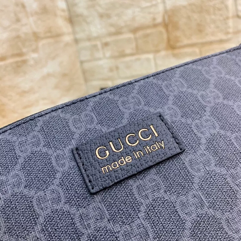 Gucci AAA Man Wallets Functional 3897
