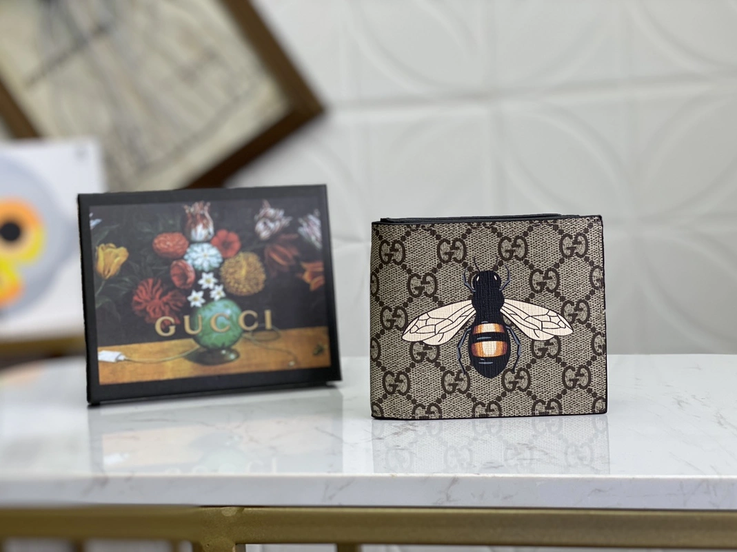 Gucci AAA Man Wallets Functional 9622
