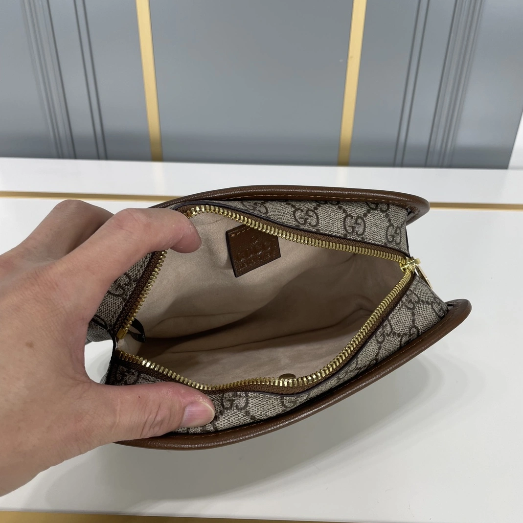 Gucci AAA Man Wallets GoAnywhere 6940