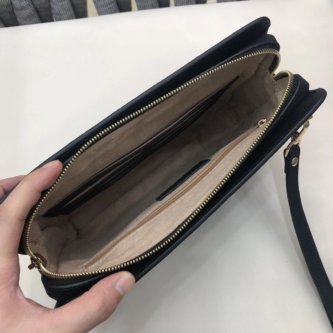 Gucci AAA Man Wallets Lightweight 4214