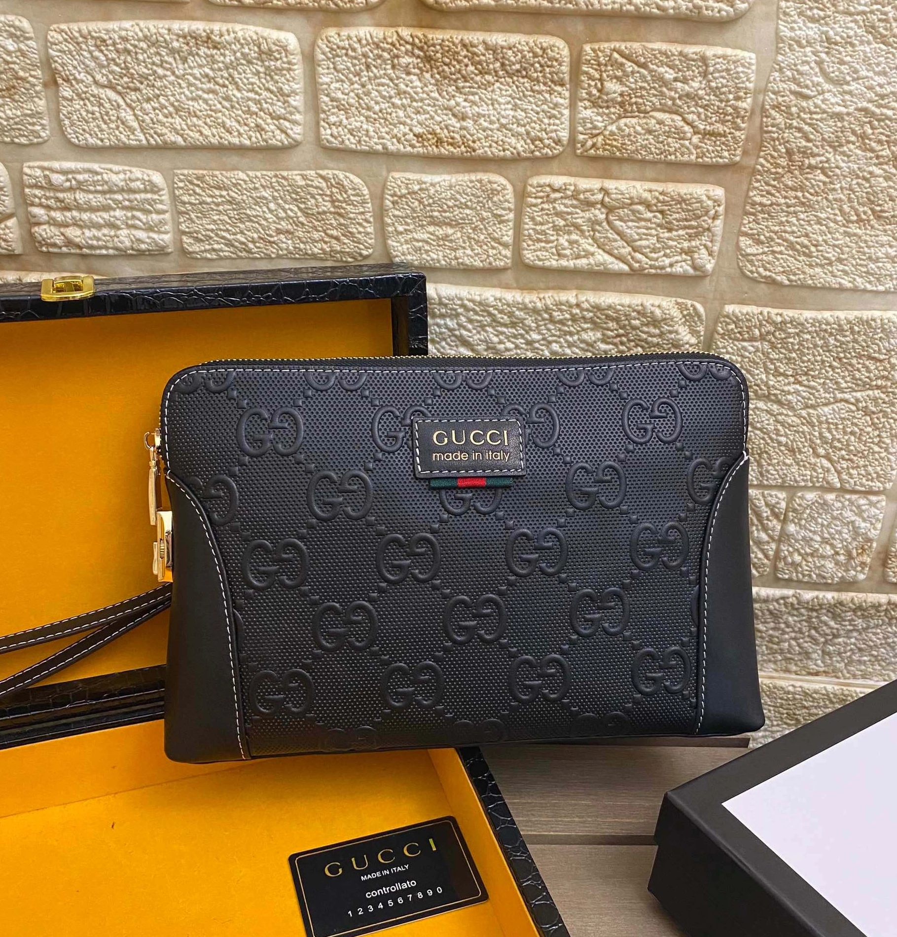 Gucci AAA Man Wallets Lightweight 8437