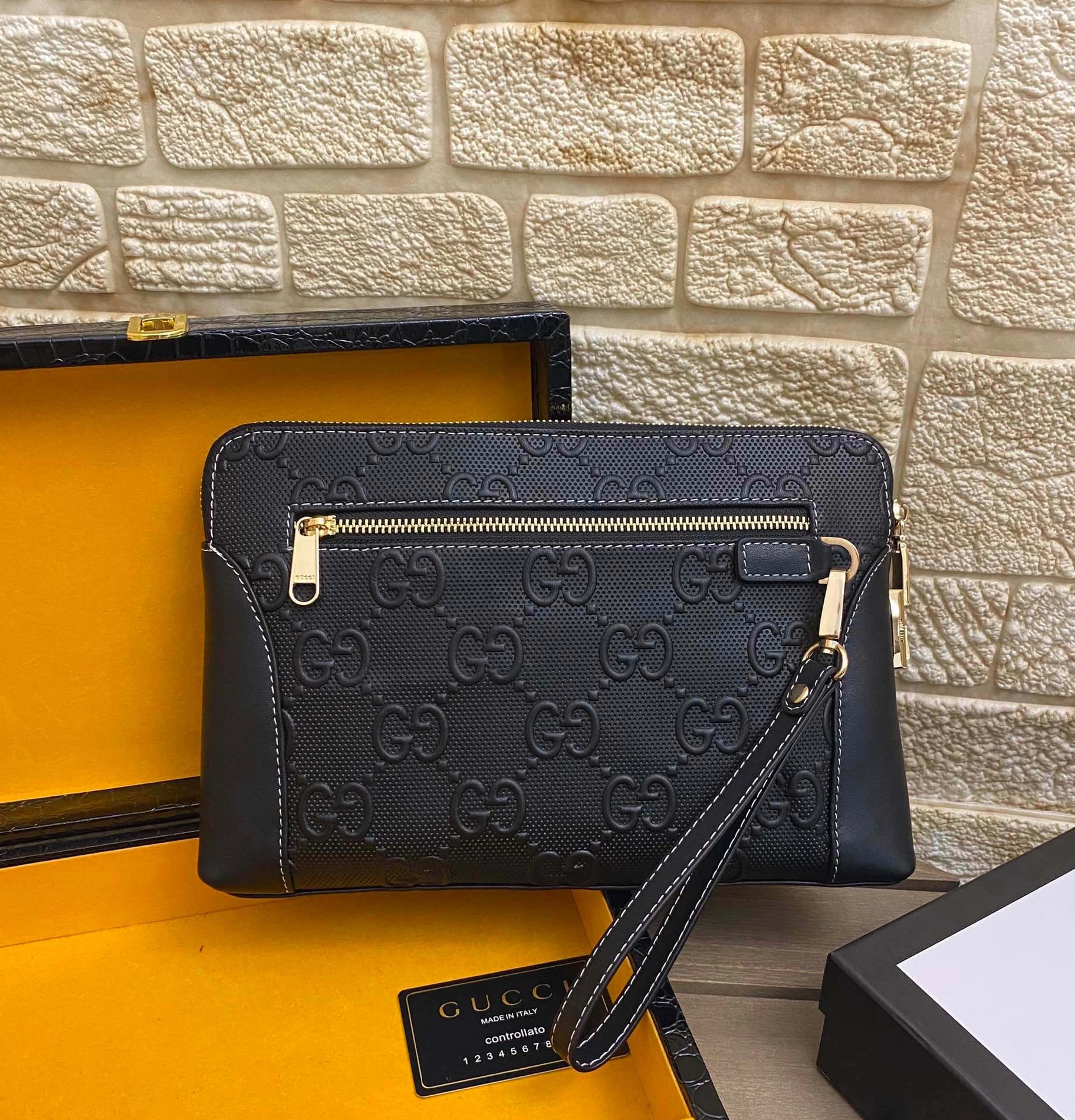Gucci AAA Man Wallets Lightweight 8437