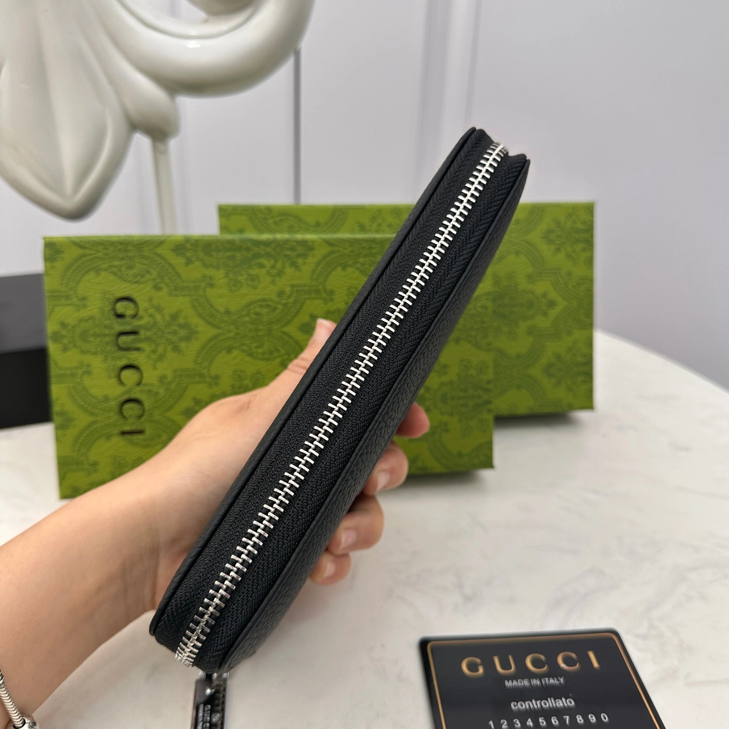 Gucci AAA Man Wallets ModernLook 7790