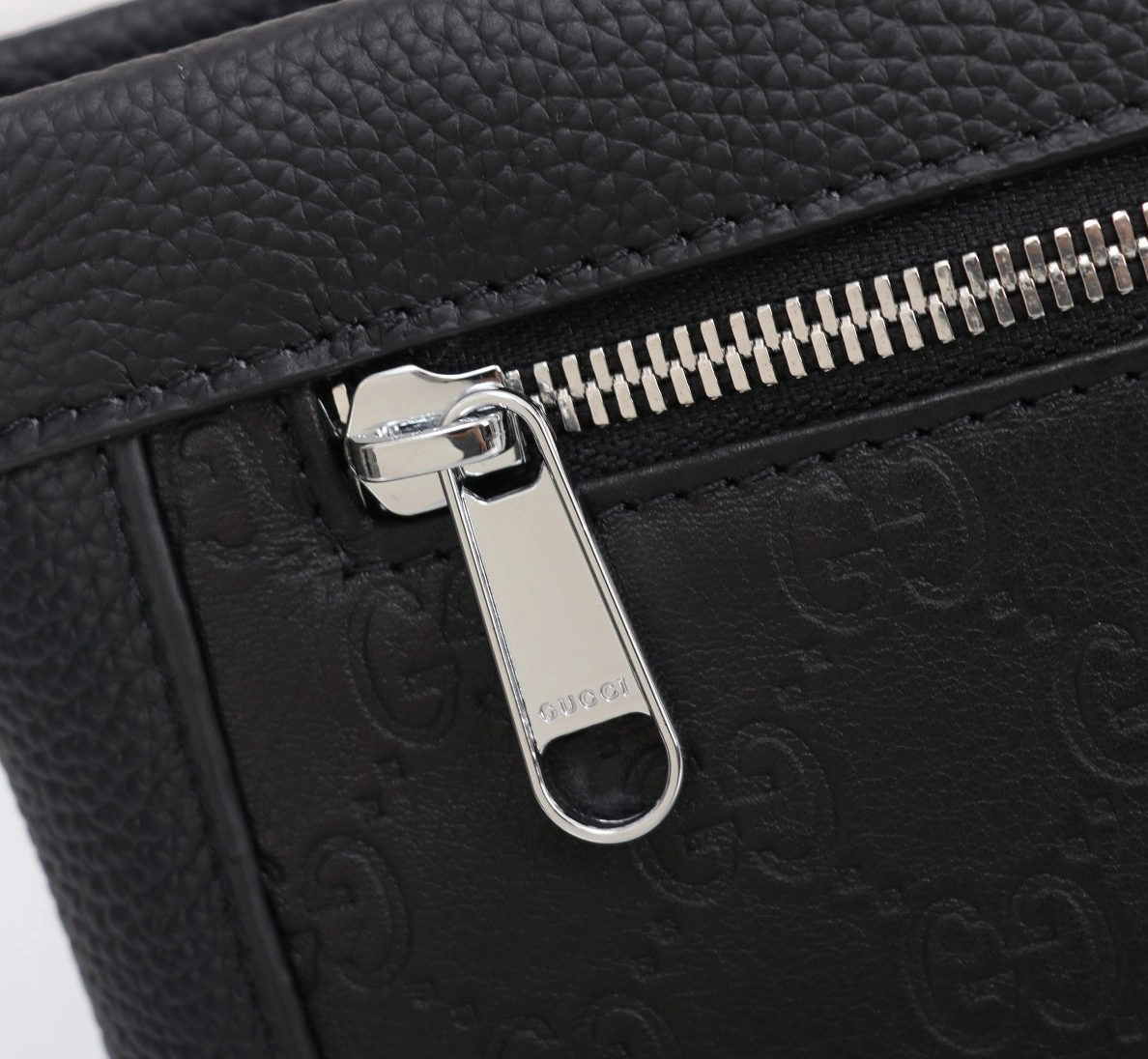Gucci AAA Man Wallets Versatile 2606