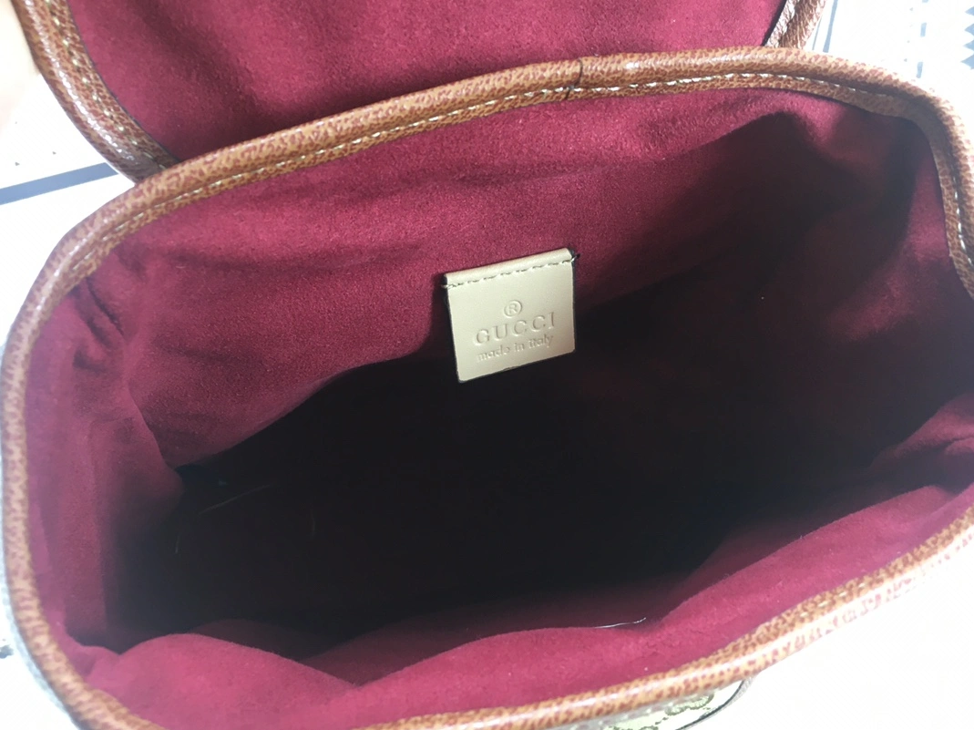 Gucci AAA Quality Backpacks For Women Practical 7682