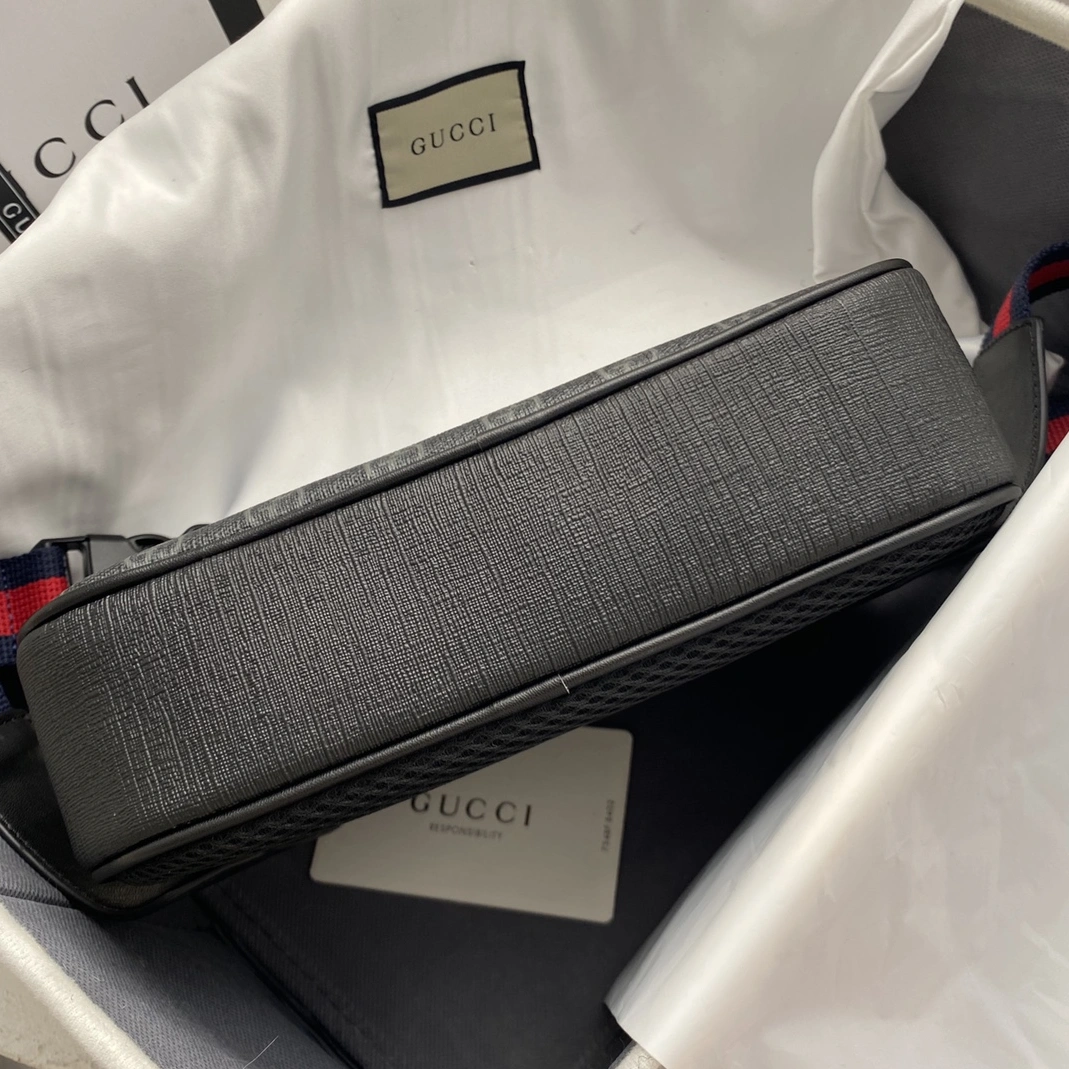Gucci AAA Quality Belt Bags For Men Sophisticated 3723