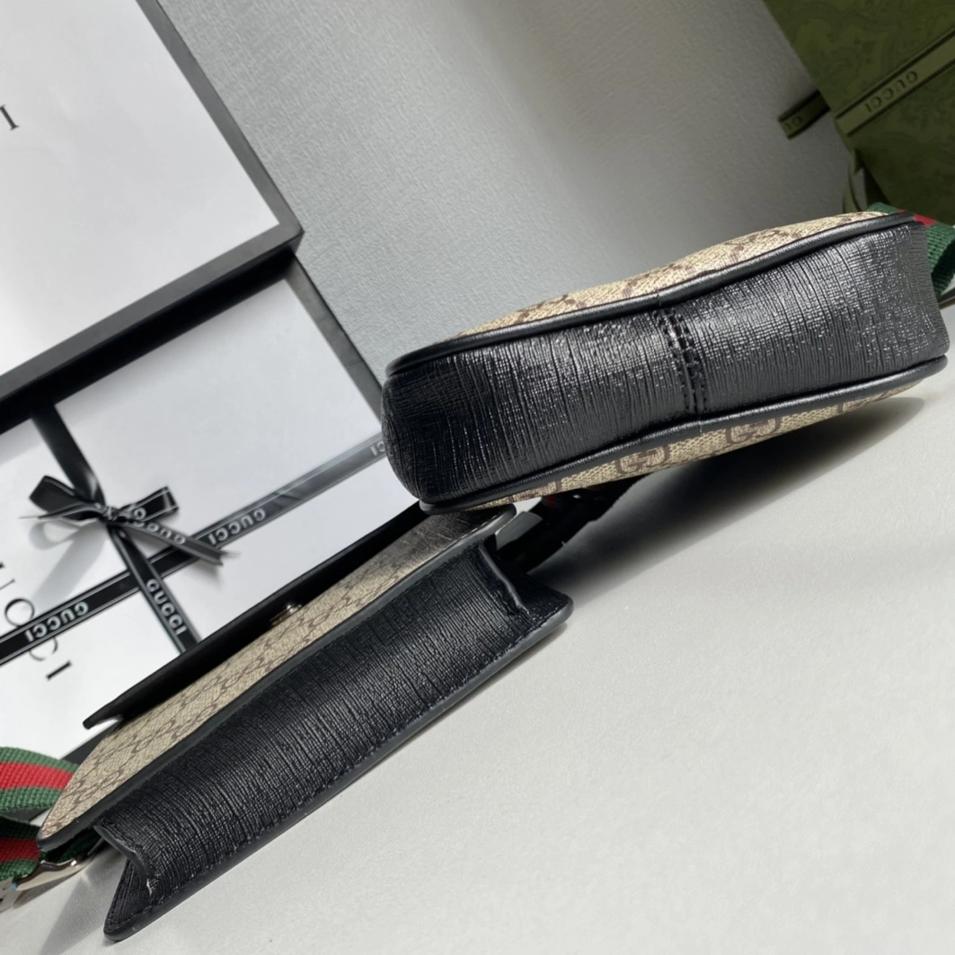 Gucci AAA Quality Belt Bags For Men Versatile 2681