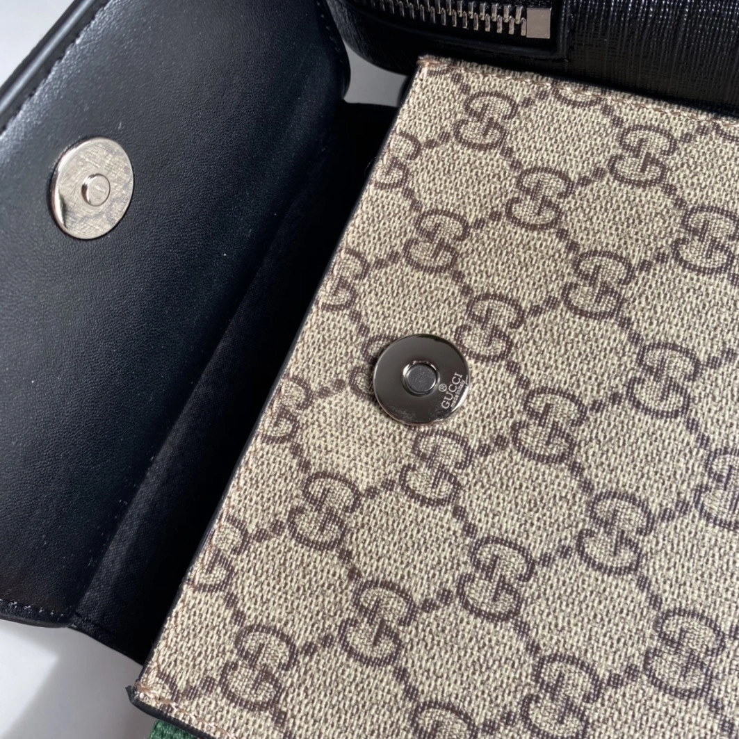 Gucci AAA Quality Belt Bags For Men Versatile 2681