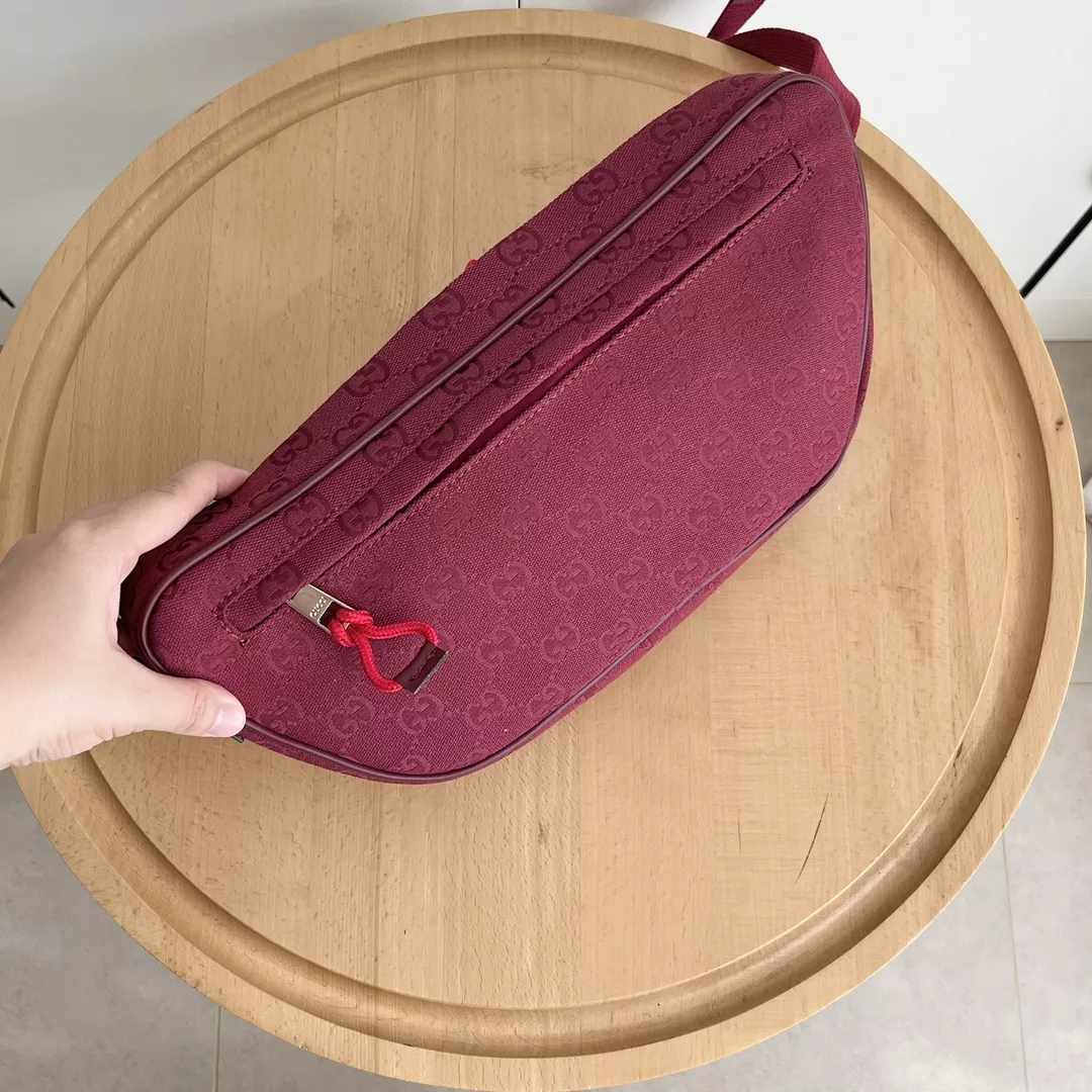 Gucci AAA Quality Belt Bags For Unisex Practical 8219