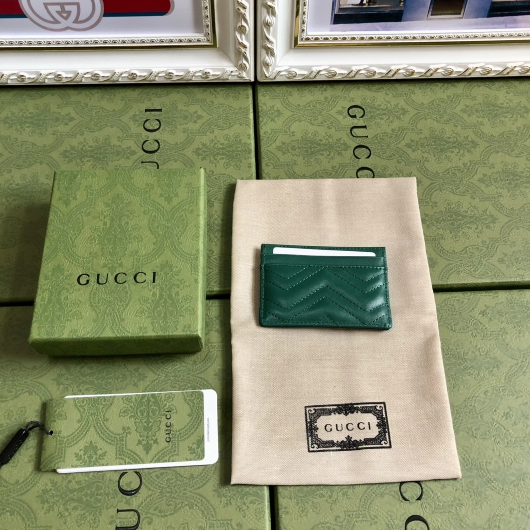 Gucci AAA Quality Card Case Breathable 5355