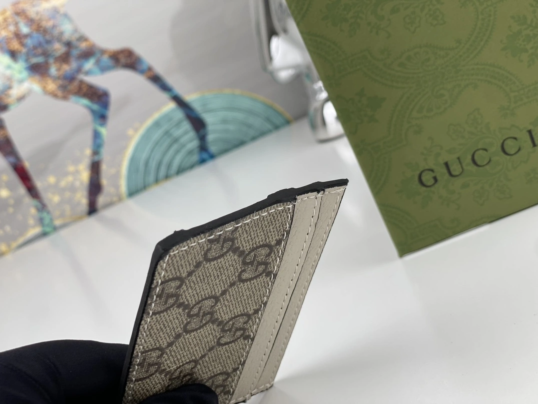 Gucci AAA Quality Card Case Durable 3383