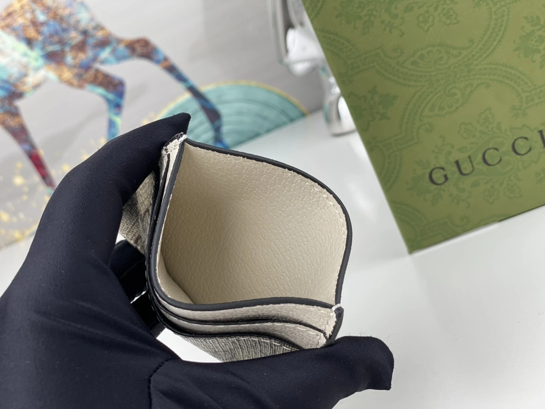 Gucci AAA Quality Card Case Durable 3383